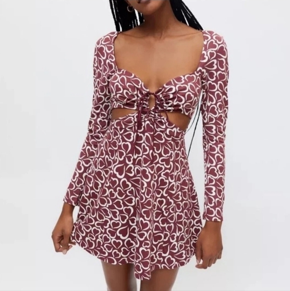 Urban Outfitters •‎ Heart Print Front Tie Dress